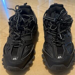 Black Athletic Sneakers